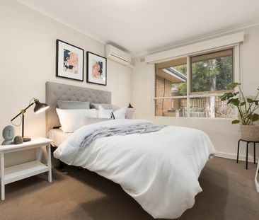 Private, Modern & Wonderfully Located - Photo 2