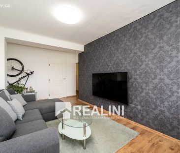 Pronájem bytu 2+1 56 m² - Photo 1