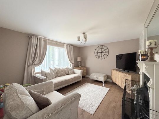 17 Manor Mews, Magherafelt, BT45 6QJ - Photo 1