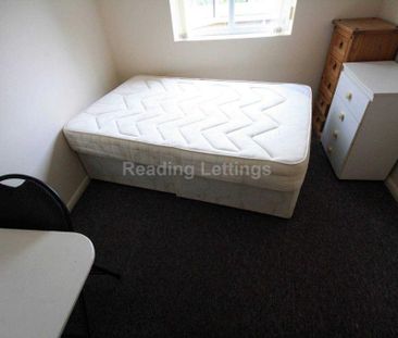 5 bedroom terraced house to rent - Photo 2