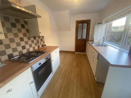 2 bedroom apartment to rent - Photo 5