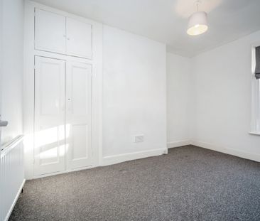 2 bedroom apartment to rent Waterloo Road, Bedford, MK40 - Photo 1