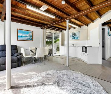Wow Factor - Dual Living - Photo 2