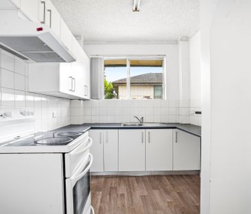 TWO BEDROOM UNIT IN HEART OF PENRITH!!! - Photo 6