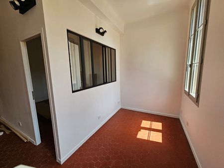 Location Appartement 3 pièces 54m² AIX EN PROVENCE 13100 - Photo 3