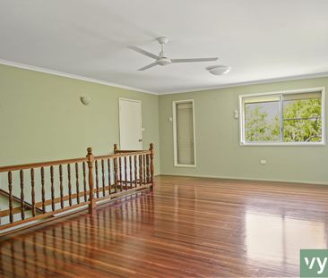 Modern high set home located in New Auckland - Photo 1