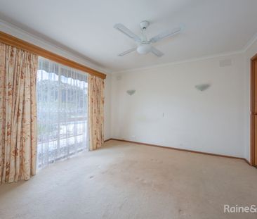 charming 3-bedroom home - Photo 3