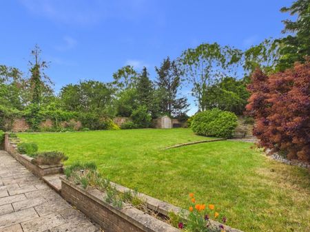 Bakers Wood, Denham, Uxbridge,UB9 - Photo 2