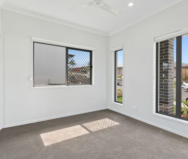 Executive family home - Photo 5