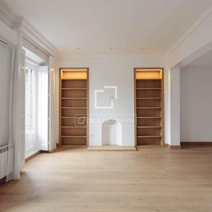 Madrid, Community of Madrid 28014 - Photo 1