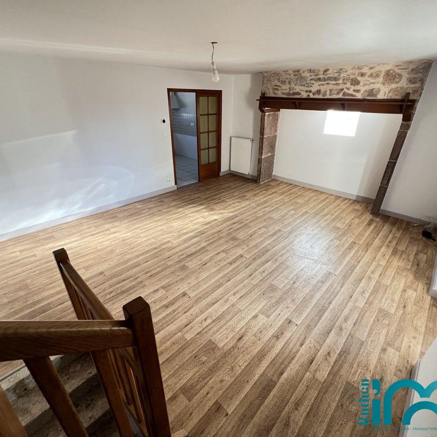 Location Maison 5 pièces 95m² CLAIRVAUX D AVEYRON 12330 - Photo 1