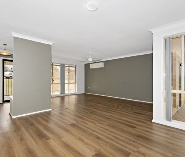 Three bedroom house - Photo 3