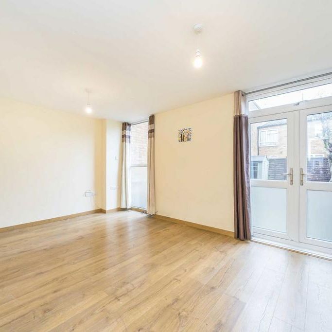 3 bedroom house to rent - Photo 1