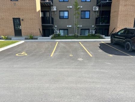 5805 Rue de Champagnier, Brossard, QC J4Z - Photo 2