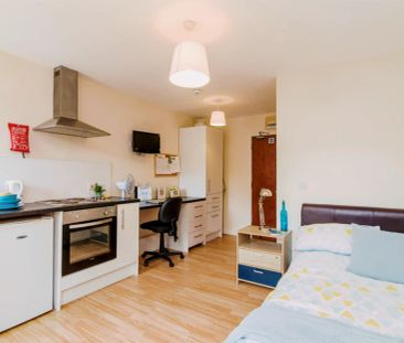 Gold Studio - Photo 1