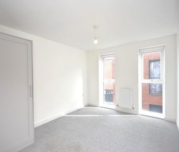 2 bedroom apartment to rent - Photo 3
