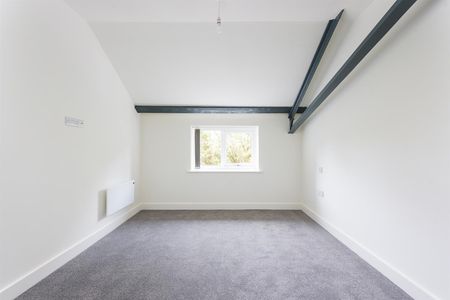 Rent Apt 18 Chantrey Picture House, Woodseats, S8 £1,000pcm - Photo 2