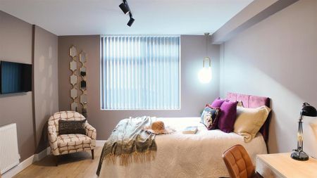 1 bedroom in a house share to rent - Photo 3