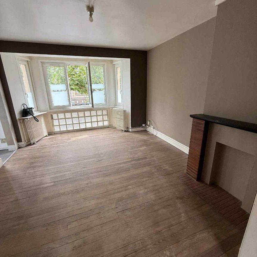 Appartement en Location Sur Malo-Les-Bains, face à la Place Turenne. Dans un petit immeuble de... - Photo 1