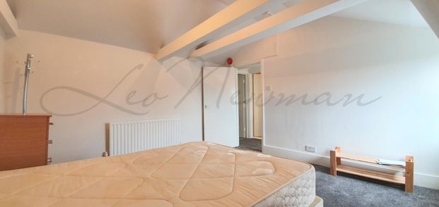 Kennington Park Road, London, SE11 - Photo 1