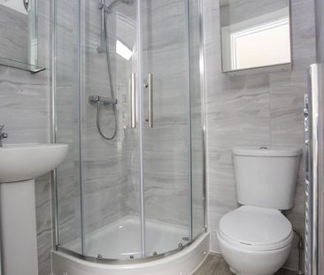 Studio to rent - Photo 6