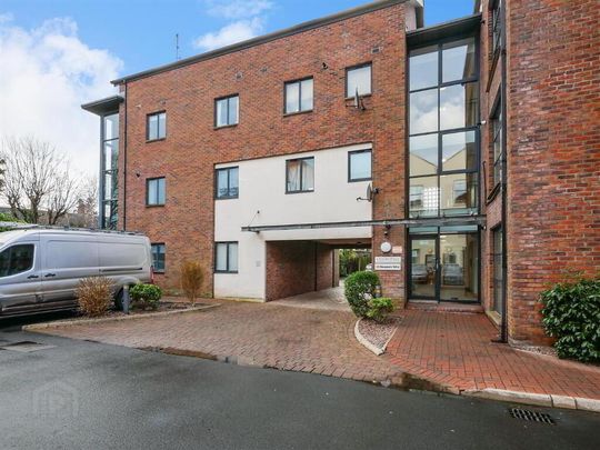 Apt 1 Carolan Place, 45 Rossmore Drive, Ormeau Road, Belfast, BT7 3LA - Photo 1