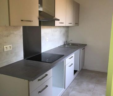Location Maison 5 pièces 103m² ST PIERRE DU MONT 40280 - Photo 2