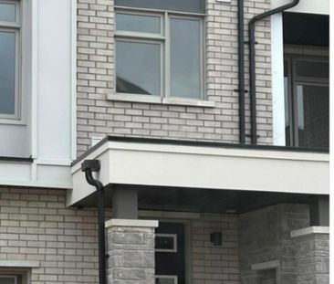 For Lease - 210 Keppel Circle, Brampton, Ontario - Photo 6