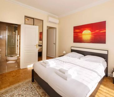 Tout savoir sur cet appartement à Paris 8ème - Photo 3