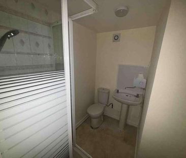 Flat, Abbey Street, Town Centre, CV11 - Photo 4