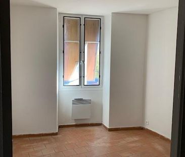 Location Appartement 2 pièces 41m² LES VANS 07140 - Photo 2