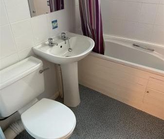 1 bedroom House To Let - Photo 3