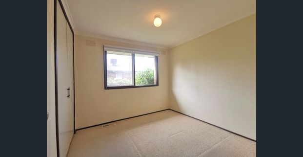 Stunning Family Home in Vermont South - Photo 1