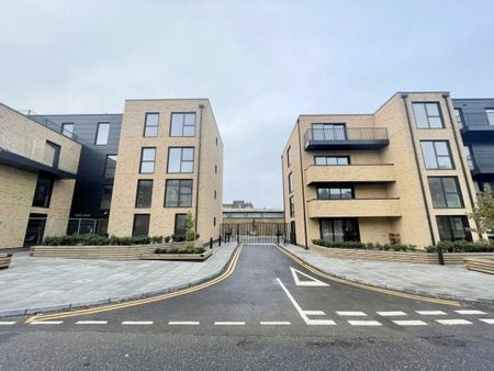 Emin Court, Margate - Photo 4