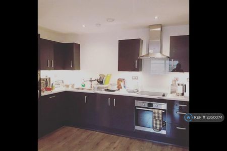 1 bedroom flat to rent - Photo 4