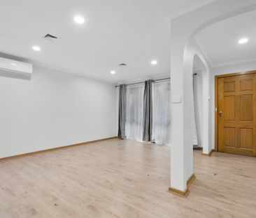 Quiet & Convenient Living in the Heart of Ashwood - Photo 1