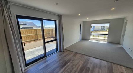 Modern, Spacious & Sun-Filled - Photo 5