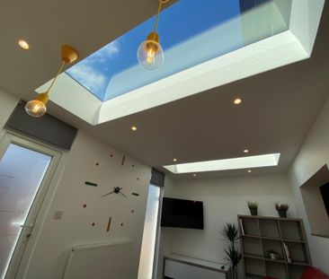 1 bedroom in a house share to rent - Photo 2