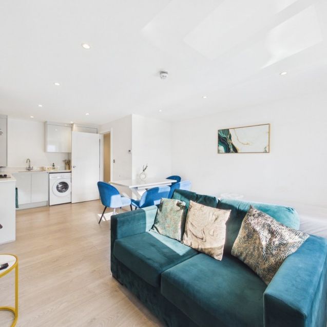 Desford Way, Ashford, Surrey,TW15 - Photo 1
