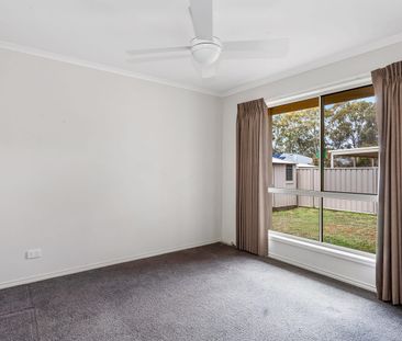 Modern Family Living in a Prime Kangaroo Flat Location - 6 Queen St - Photo 3