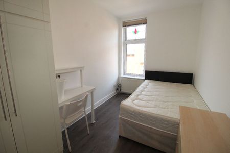 Balfour Road, PRESTON, Lancashire PR2 3BX - Photo 2