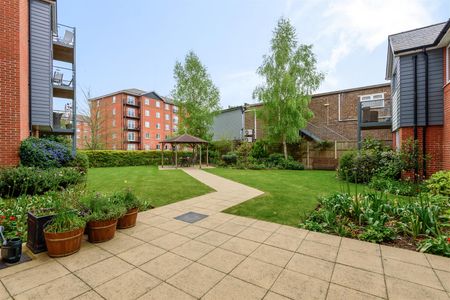 Nicholls Lodge, Bishop’s Stortford - Photo 4
