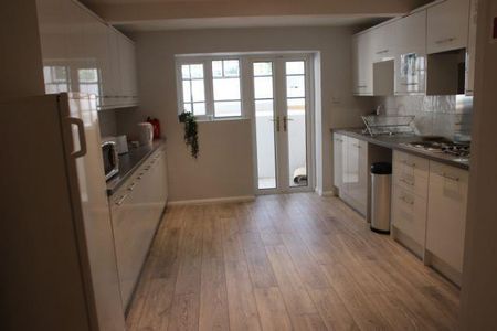 Vicarage Road - Photo 5