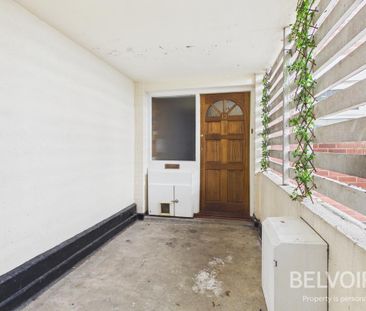 2 bedroom maisonette to rent - Photo 5