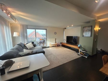 Ruim duplexappartement (140 m²) met 2 slpkrs en ruim terras in Paal - Photo 2