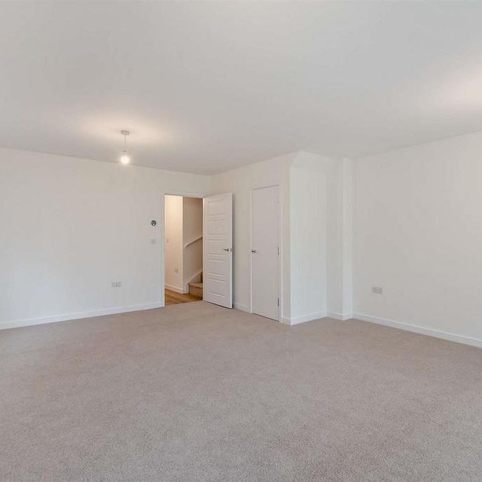 4 bedroom house to rent - Photo 1