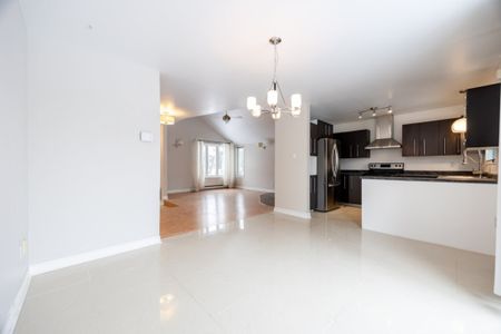 Maison à étages à louer - La Prairie (La Clairière) Maison à étages à louer - La Prairie (La Clairière) - Photo 5