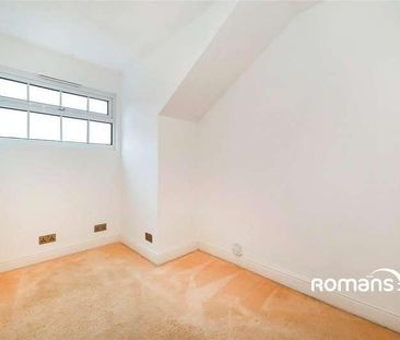 Woodford Green, Bracknell, Berkshire, RG12 - Photo 2