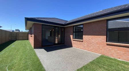 SpringGrove 3 Bedroom 2 Bathroom - Photo 4