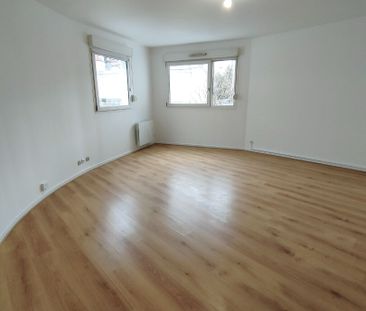 Location Appartement 1 pièce 31m² - Photo 4